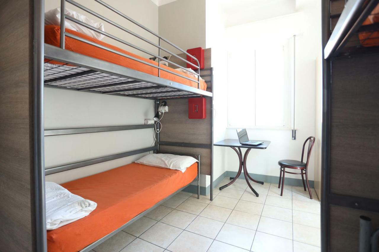 Jammin' Hostel & Bar Римини Номер фото
